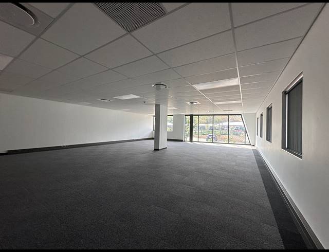 120M² CO-WORKING SPACE TO LET IN CENTURION CENTRAL